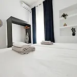 Cosy 9 Pietà