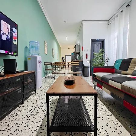 ビジネスホテル Cosy 9 Pietà