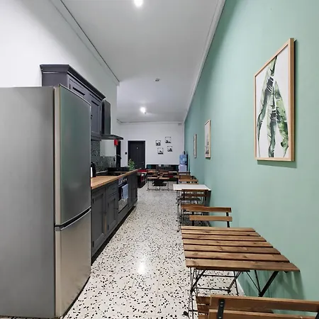 Cosy 9 经济型酒店