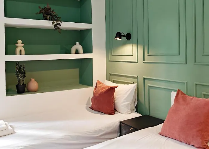 Cosy 9 ビジネスホテル